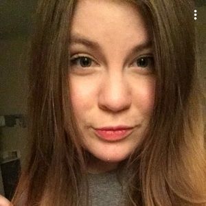 Meet your Posher, Cassie